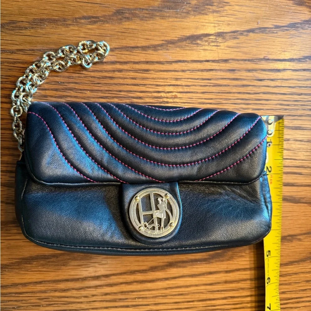 Henri Bendel Black Clutch/wristlet with Gold Chain snd pink interior - Picture 2 of 8